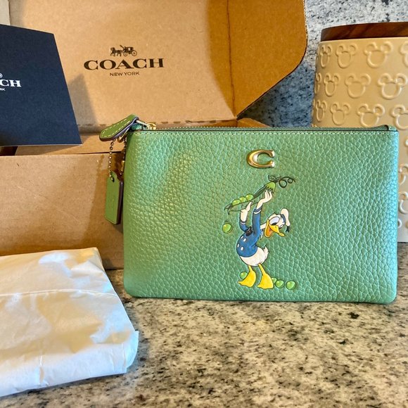 Daisy Duck X Louis Vuitton Card Holder Wallet